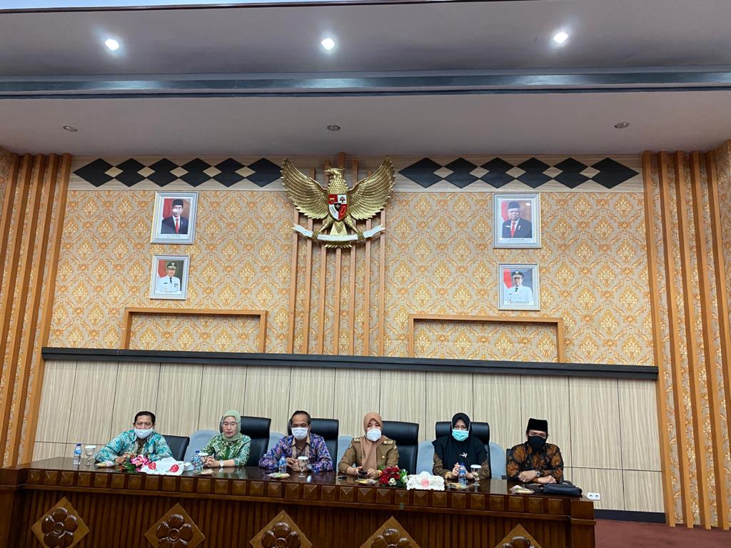 Ketua Komisi Informasi Pusat : Inovasi Pelayanan Informasi Publik Untuk Pemulihan Kesehatan dan Ekonomi