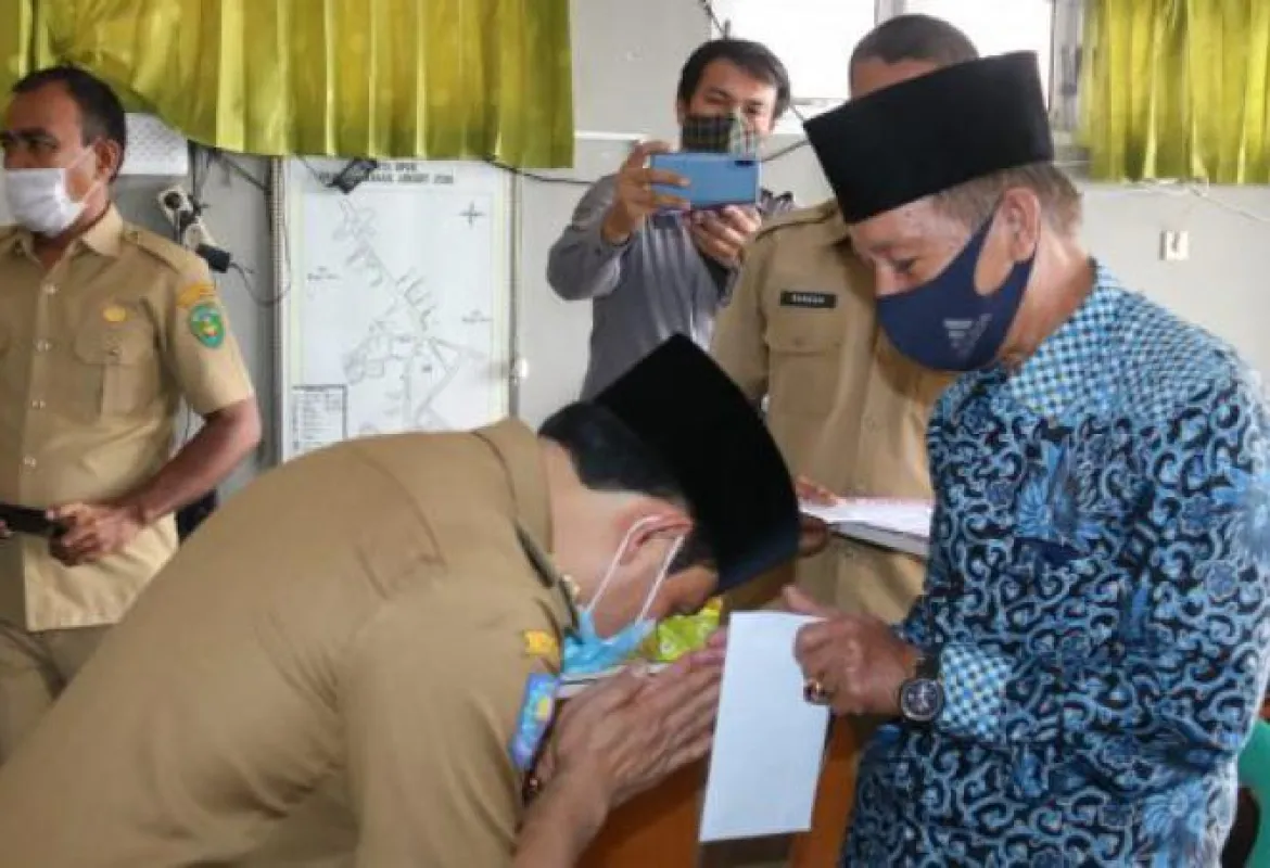 Dedy Wahyudi Minta Camat dan Lurah Perhatikan Keluhan Masyarakat