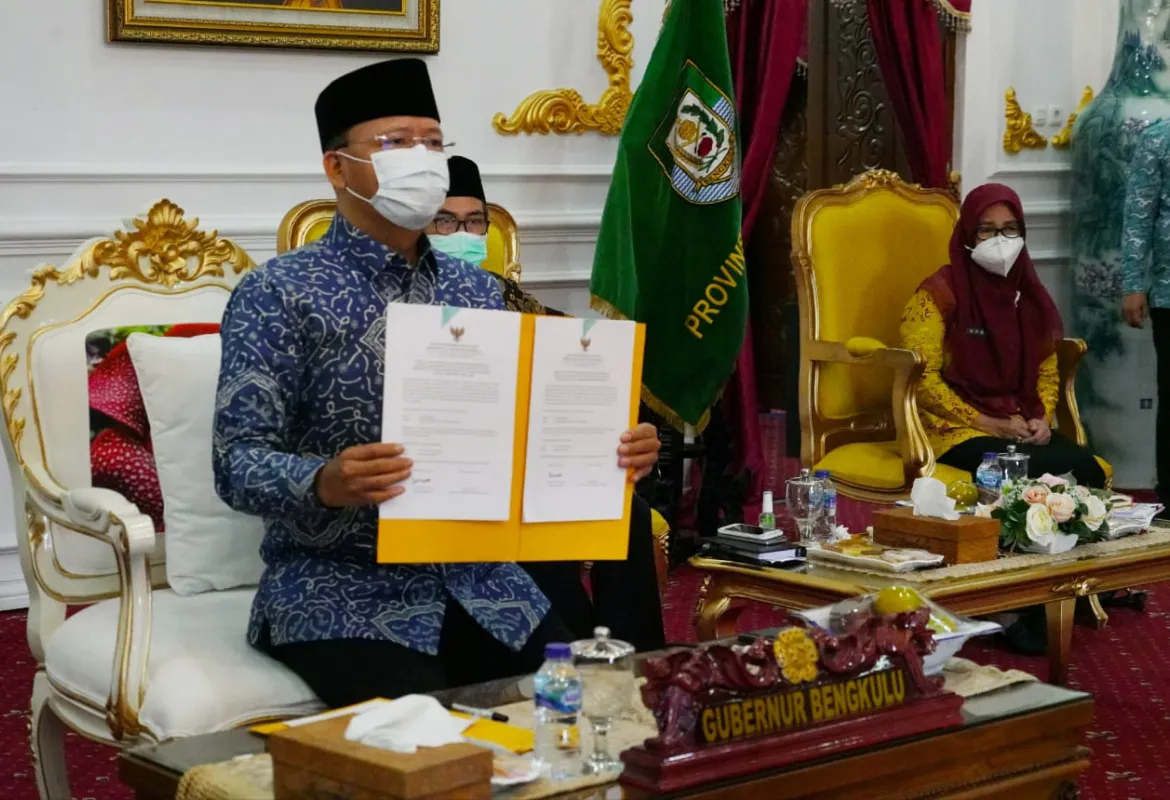 Gubernur Terima LHP, Siap Tindaklanjuti Rekomendasi BPK