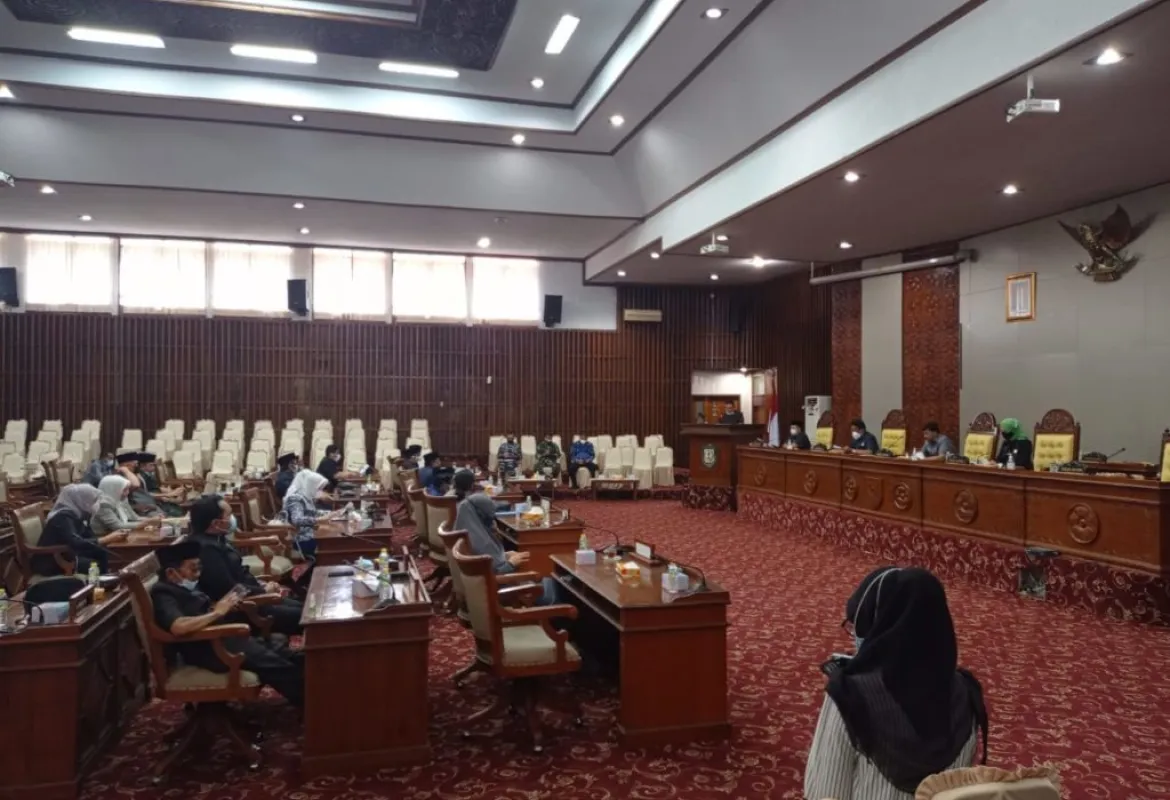 8 Fraksi DPRD Provinsi Bengkulu Setujui Pembahasan Raperda Adaptasi Kebiasaan Baru
