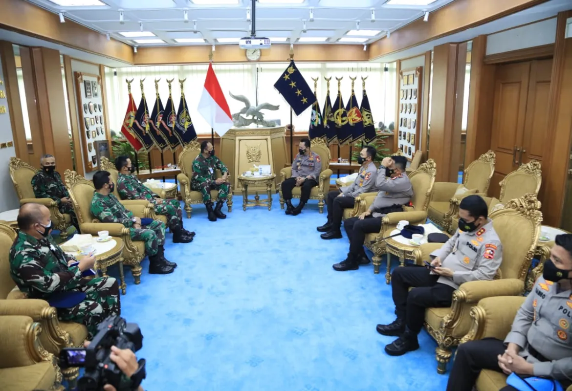 Kunjungan Kapolri ke KSAU