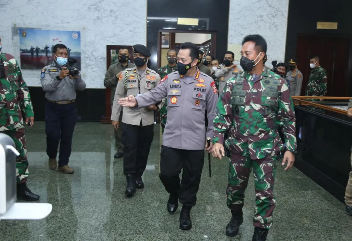 Kapolri bersama KSAD