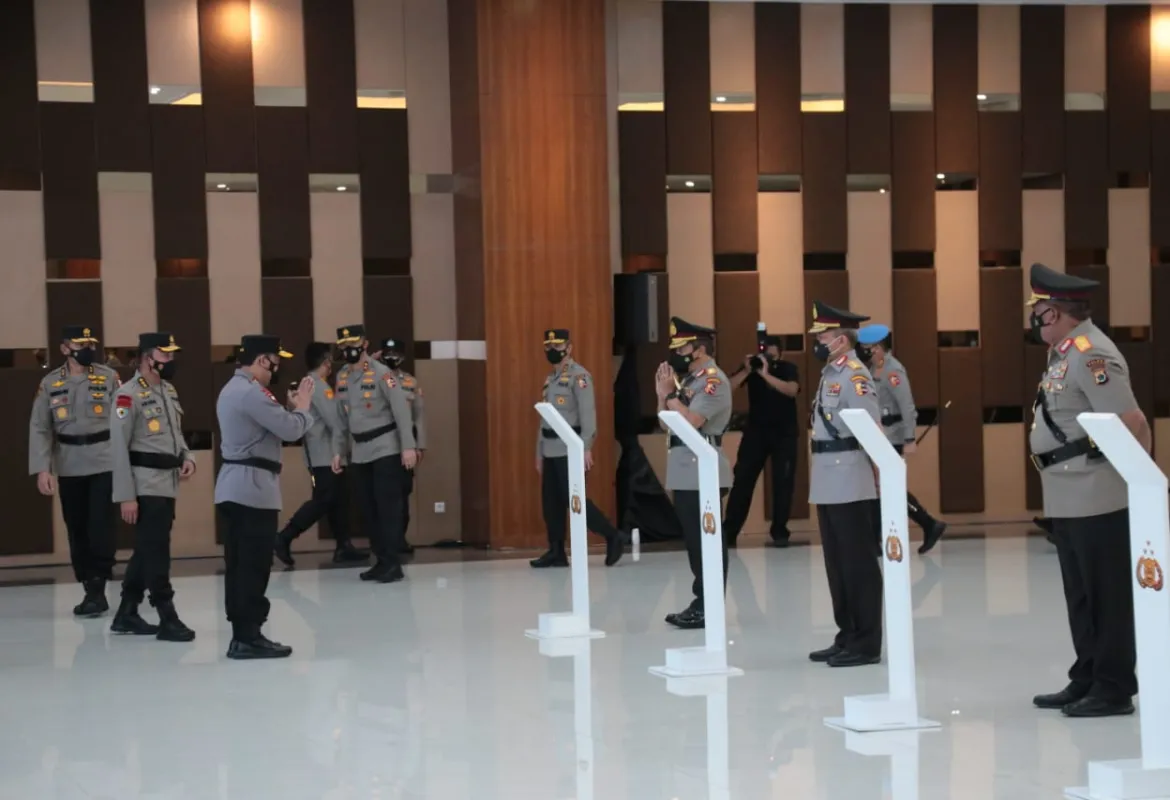 Dilantik Kapolri Jadi Kabaintelkam, Putra Papua Irjen Paulus Waterpauw Resmi Naik Bintang Tiga