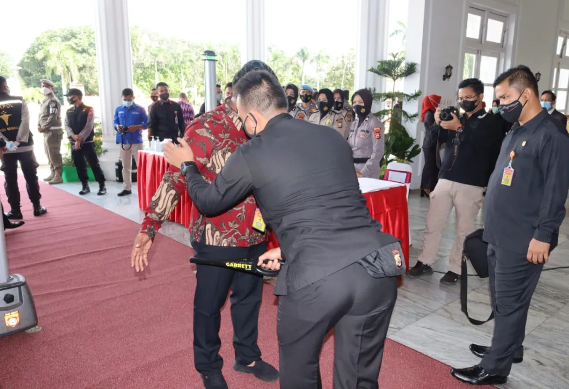 Polda Bengkulu Kerahkan Ratusan Personil Amankan Pelantikan Bupati Terpilih