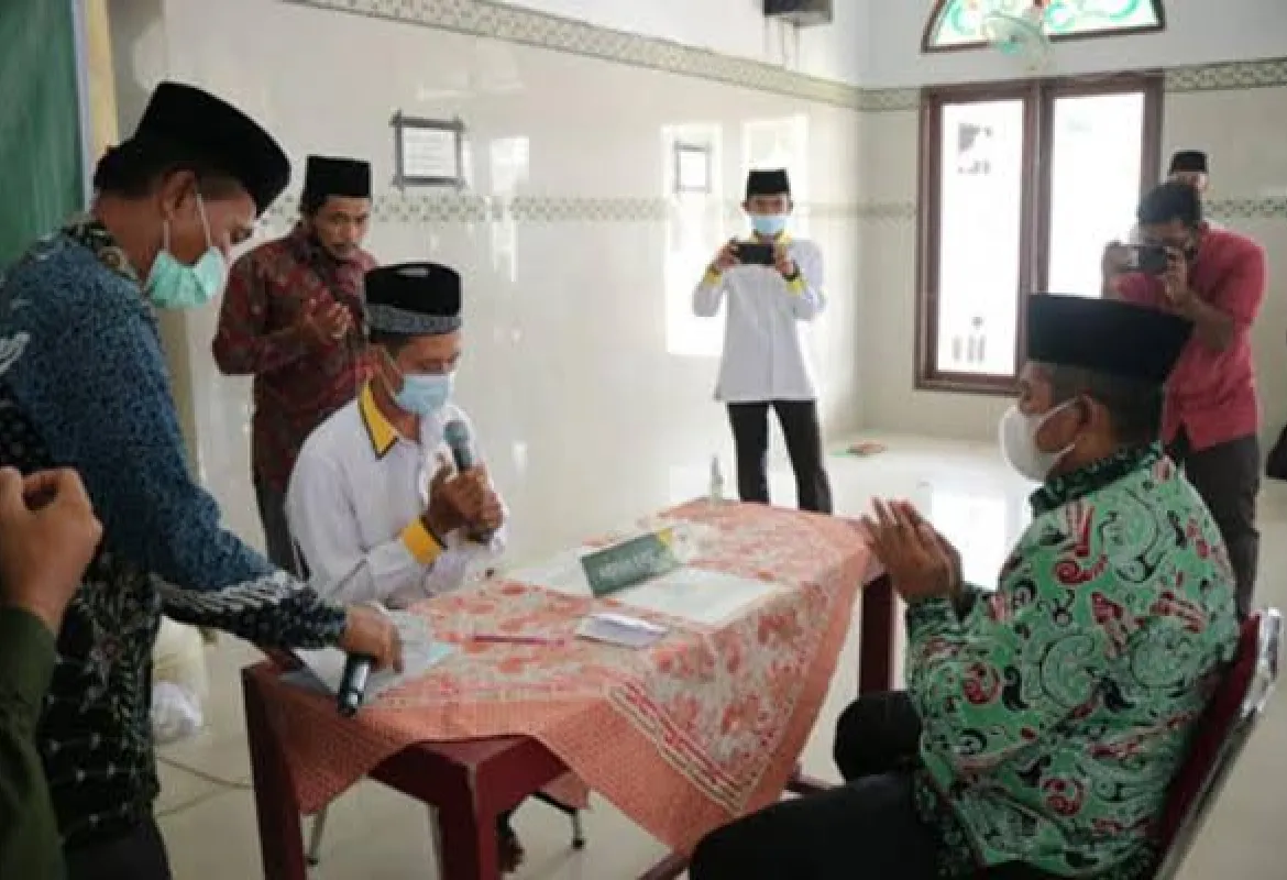 Bupati Siak Alfedri Serahkan Zakat Maal Kepada UPZ Dayun