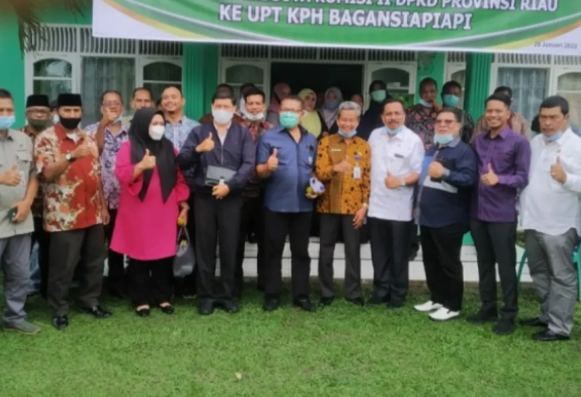 Komisi II DPRD Provinsi Riau Kunjungi UPT Kesatuan Pengelolaan Hutan Bagansiapiapi