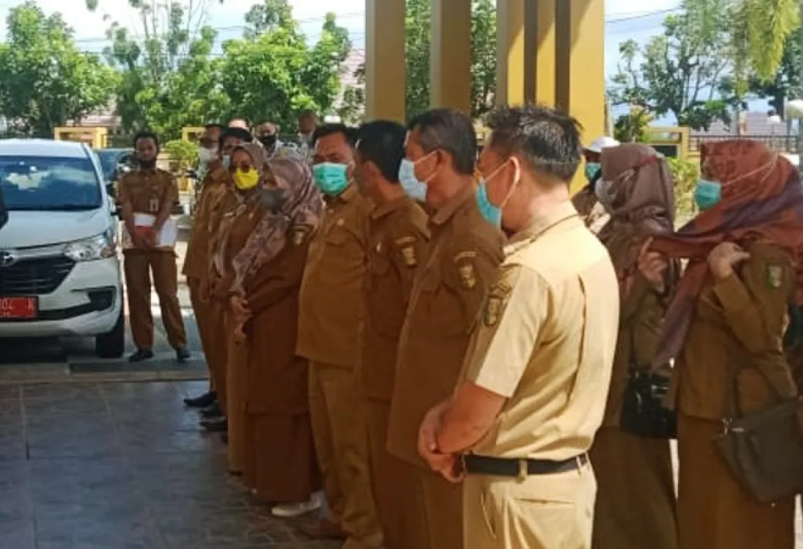 Bupati Kuantan Singingi Kembalikan 25 Unit Mobnas Pinjam Pakai Ke PuskesmasBupati Kuantan Singingi Kembalikan 25 Unit Mobnas Pinjam Pakai Ke Puskesmas