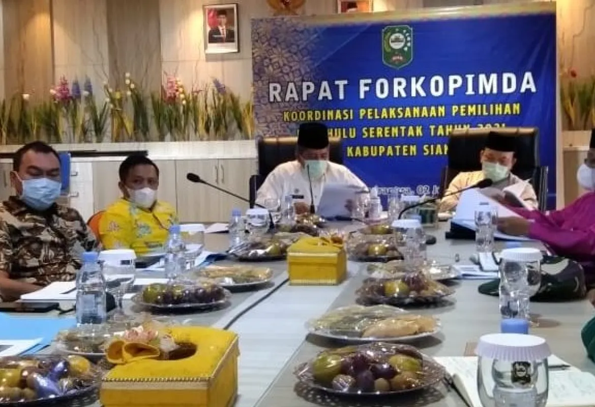 Bupati Siak Alfedri Gelar Rapat Persiapan Sekaligus Pembahasan Mekanisme Pemantauan Pelaksanaan Pilkampung Serentak 2021