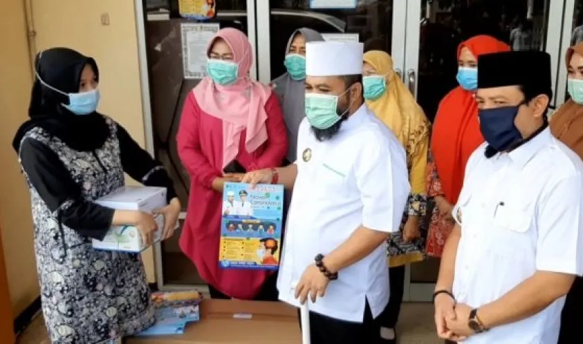 Pemerintah Kota Bengkulu bantu APD untuk 2 rumah sakit