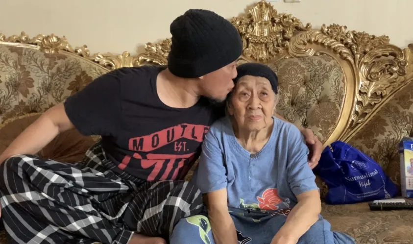 Sayangi Orang Tuamu : Orang Tua Bukan Barang Rongsokan