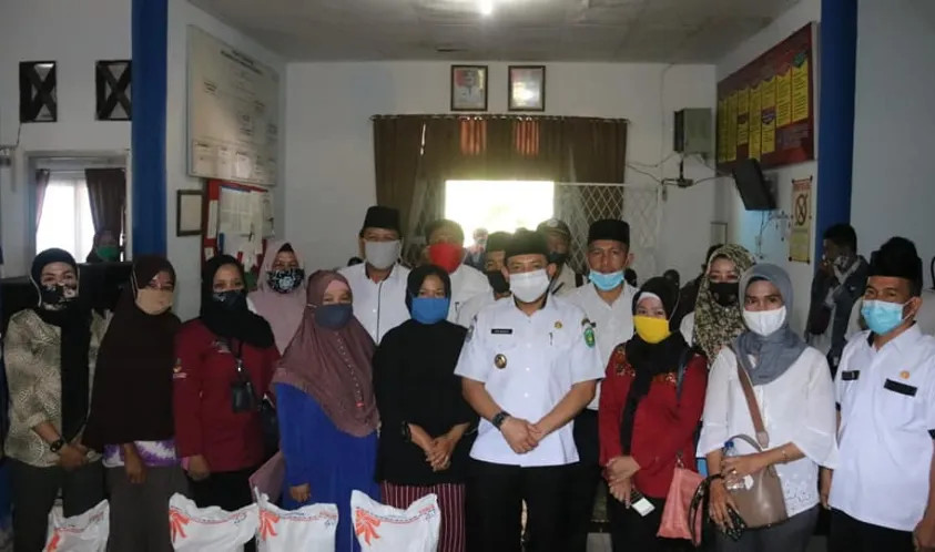 Pemerintah Kota Bengkulu Salurkan Bansos Kemensos Kepada 750 KPM se-Kecamatan Ratu Samban