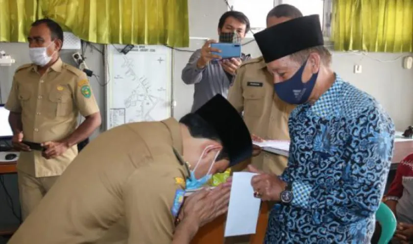 Dedy Wahyudi Minta Camat dan Lurah Perhatikan Keluhan Masyarakat