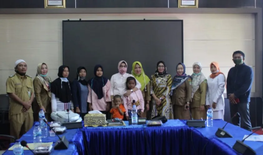 ANGGOTA DPRD BENTENG MENGADAKAN PERTEMUAN DENGAN ANAK-ANAK PENDERITA THELASEMIA