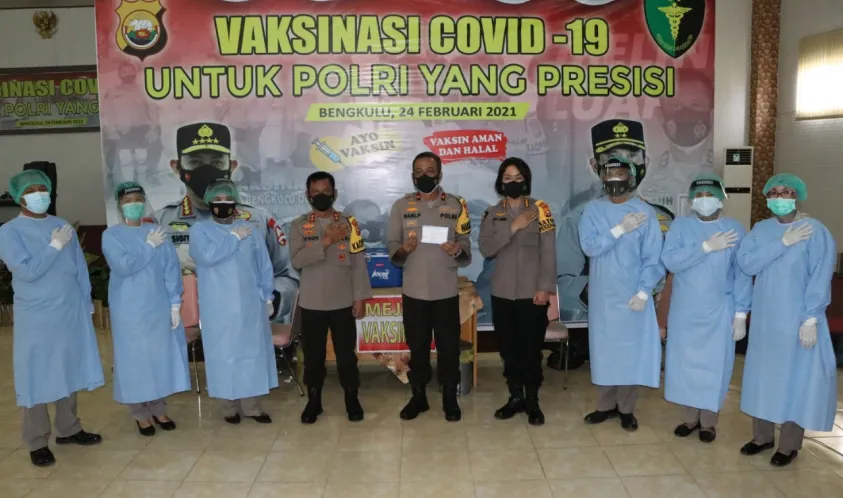 Pejabat Utama Polda Bengkulu Laksanakan Vaksinasi Tahap II