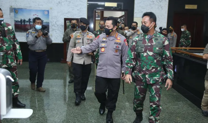 Kapolri bersama KSAD