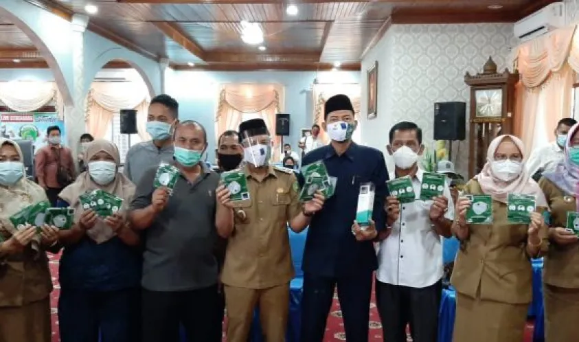 Pemerintah Kota Salurkan Alat Penanggulangan Covid-19 untuk Para Pedagang