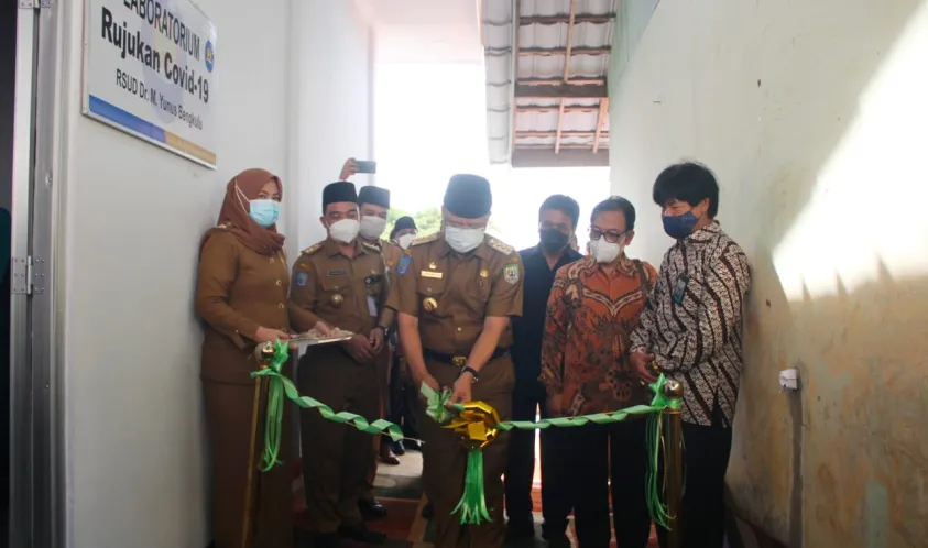 Rohidin Mersyah Resmikan Lab Rujukan PCR Covid-19 RSUD M Yunus Bengkulu
