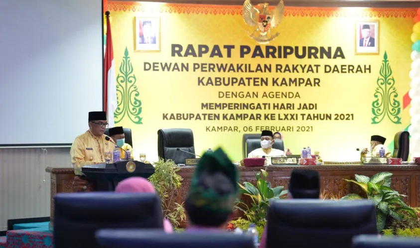 Wakil Gubernur Riau Hadiri Sidang Paripurna DPRD Kampar Dalam Rangka HUT ke-71 Kabupaten Kampar