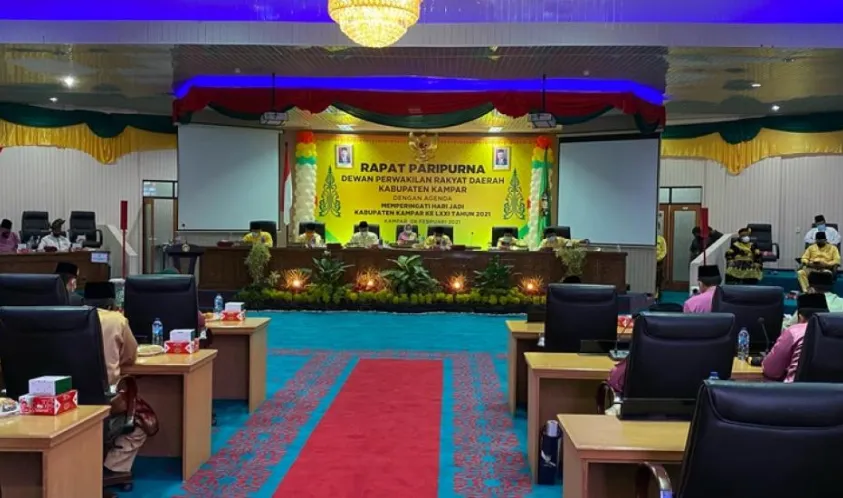 Ketua DPRD Kampar Pimpin Sidang Paripurna HUT Ke-71 Kabupaten Kampar