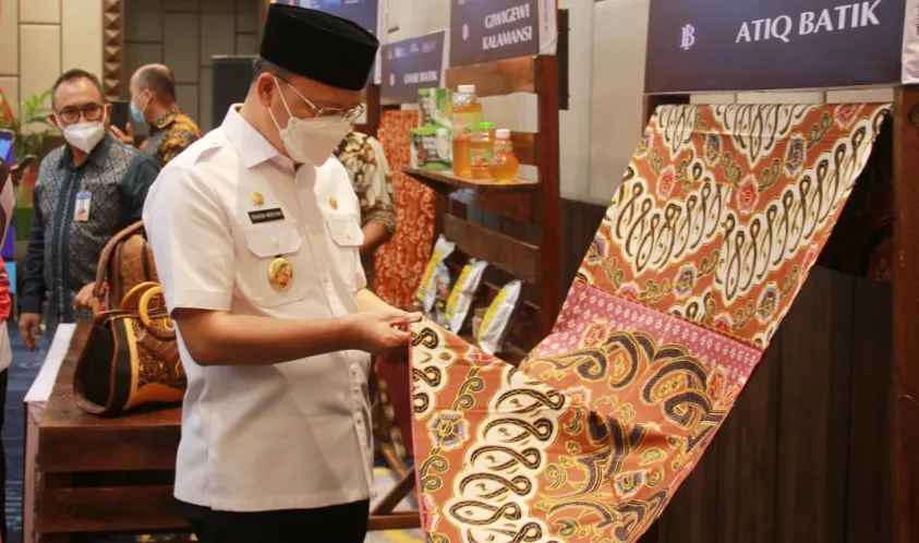 Komitmen Dorong UMKM, Rohidin Mersyah Ajak Masyarakat Bangga Terhadap Produk Daerah