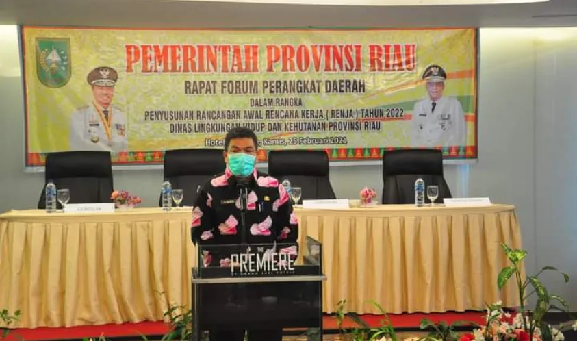 Rapat Renja Tahun 2022 Dinas Lingkungan Hidup dan Kehutanan Provinsi Riau Bertempat di Hotel Premiere Pekanbaru
