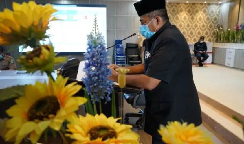 Bupati Kabupaten Siak Tanggapi Pandangan Umum Fraksi DPRD Siak 