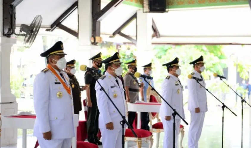 Alfedri – Husni Merza Resmi Dilantik Sebagai Bupati - Wabup Kabupaten Siak