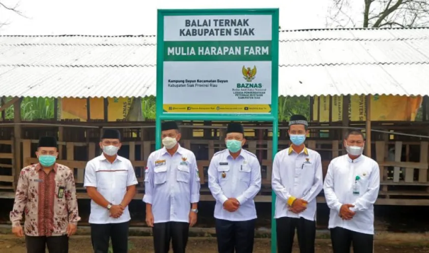 Wakil Bupati Siak Bersama Baznas Kembali Salurkan Dana Zakat di Kecamatan Dayun