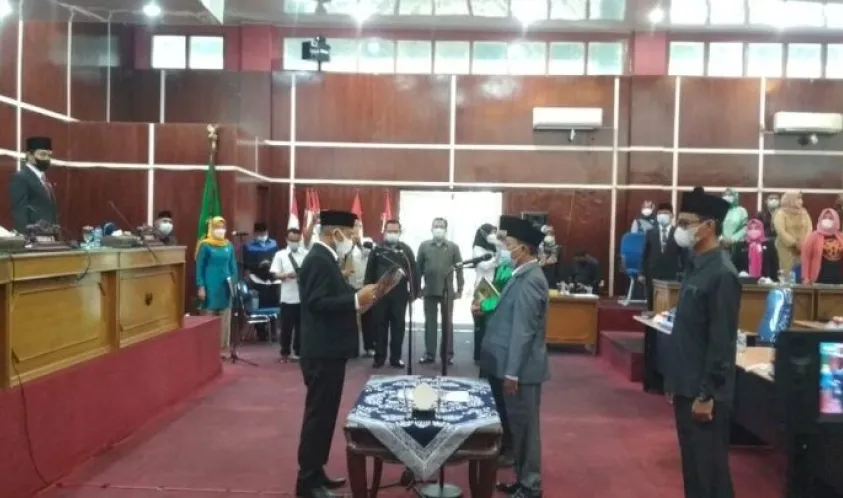 DPRD Kota Bengkulu Gelar Paripurna PAW, Bustari Resmi Dilantik